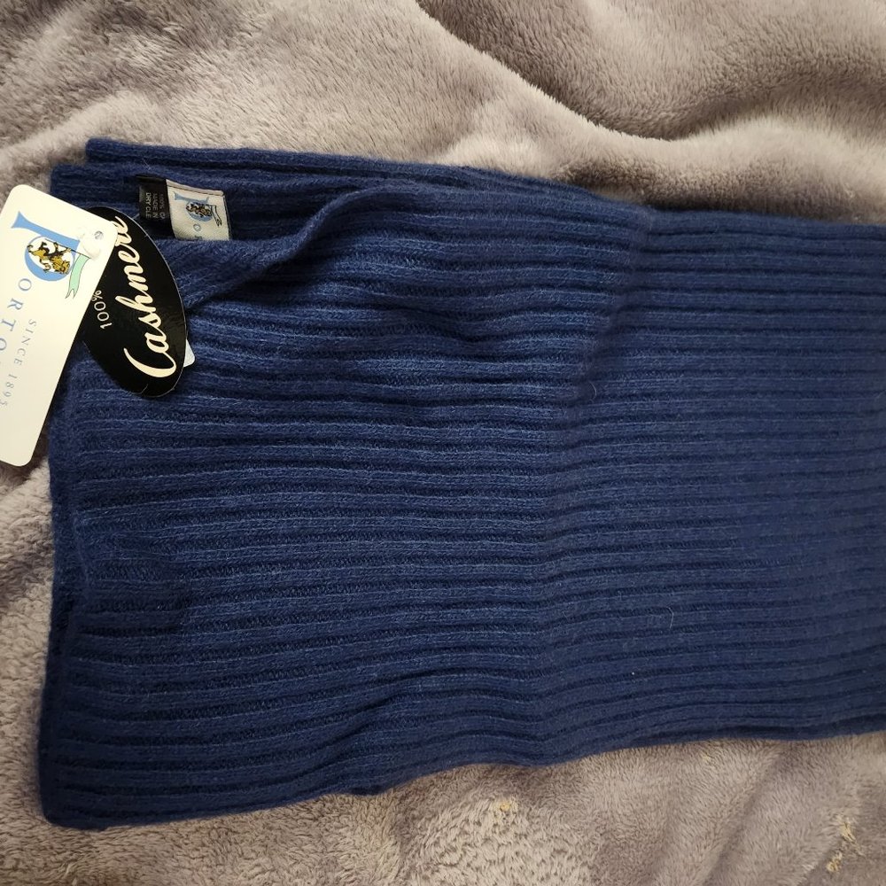 Portolano cashmere neck scarf